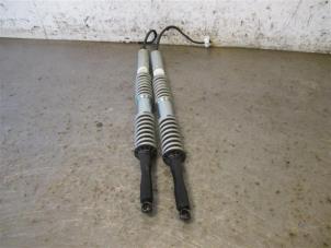 Gebruikte Gasdemperset Achterklep BMW 5 serie Touring (F11) 525d xDrive 16V Prijs op aanvraag aangeboden door Autohandel-Smet Gebroeders NV