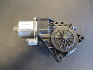 Gebruikte Portierruitmotor Hyundai iX20 (JC) 1.4i 16V LPG Prijs op aanvraag aangeboden door Autohandel-Smet Gebroeders NV