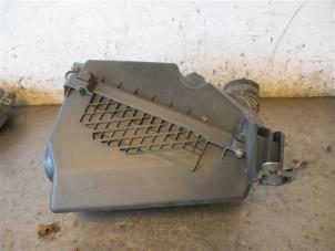 Gebruikte Luchtfilterhuis Honda Accord (CL/CN) 2.0 i-VTEC 16V Prijs op aanvraag aangeboden door Autohandel-Smet Gebroeders NV