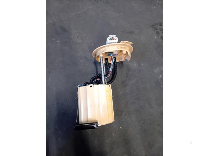 Gebruikte Tank element Pomp Chevrolet Cruze SW 1.7 D 110 Prijs op aanvraag aangeboden door Autohandel-Smet Gebroeders NV