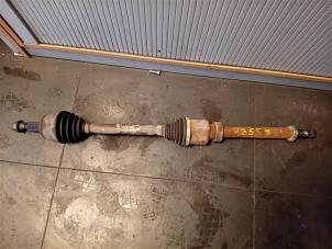 Gebruikte Aandrijfas rechts-voor Nissan NV 250 1.5 dCi 95 Prijs op aanvraag aangeboden door Autohandel-Smet Gebroeders NV