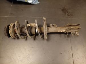 Gebruikte Schokdemper links-voor Fiat 500 (312) 1.2 Prijs op aanvraag aangeboden door Autohandel-Smet Gebroeders NV