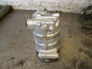 Gebruikte Pomp Airco Renault Scénic IV (RFAJ) 1.3 TCE 115 16V Prijs op aanvraag aangeboden door Autohandel-Smet Gebroeders NV