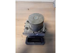 Gebruikte ABS Pomp Peugeot Partner (GC/GF/GG/GJ/GK) 1.6 VTI 16V Prijs op aanvraag aangeboden door Autohandel-Smet Gebroeders NV