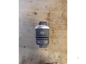 Gebruikte Schakelaar handrem Renault Scénic IV (RFAJ) 1.3 TCE 115 16V Prijs op aanvraag aangeboden door Autohandel-Smet Gebroeders NV