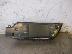 Gebruikte Display Interieur Citroen C4 Picasso (3D/3E) 1.6 BlueHDI 115 Prijs op aanvraag aangeboden door Autohandel-Smet Gebroeders NV