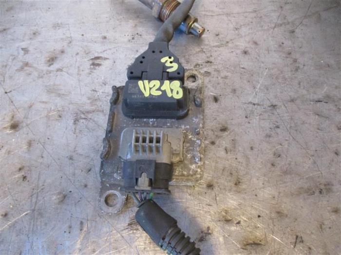 Gebruikte Lambda Sonde Citroen C4 Picasso (3D/3E) 1.6 BlueHDI 115 Prijs op aanvraag aangeboden door Autohandel-Smet Gebroeders NV