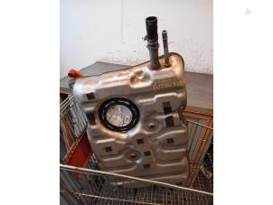 Gebruikte Brandstoftank BMW 7 serie (G11/12) 745e,Le Prijs op aanvraag aangeboden door Autohandel-Smet Gebroeders NV