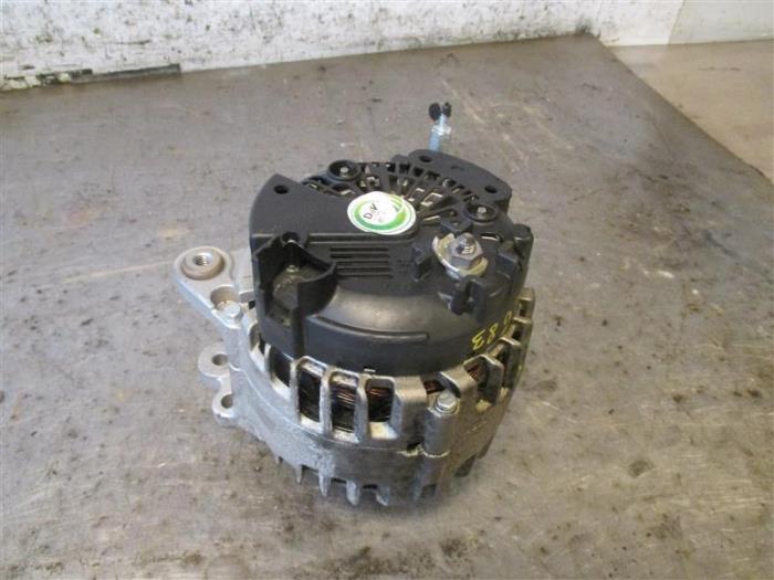 Gebruikte Dynamo Volkswagen Golf VII (AUA) 1.6 TDI 16V Prijs op aanvraag aangeboden door Autohandel-Smet Gebroeders NV