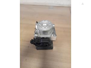 ABS Pomp van een Toyota Yaris IV (P21/PA1/PH1) 1.5 12V VVT-i 2022
