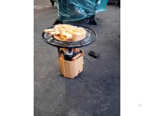 Gebruikte Tank element Pomp Jeep Wrangler Unlimited (JK) 2.8 CRD 16V 4x4 Prijs op aanvraag aangeboden door Autohandel-Smet Gebroeders NV