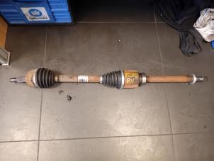 Gebruikte Homokineetas rechts-voor Nissan Juke (F16) 1.0 DIG-T 12V Prijs op aanvraag aangeboden door Autohandel-Smet Gebroeders NV