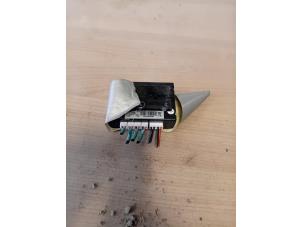 Gebruikte Module (diversen) Dacia Logan MCV II/Sandero Wagon (7S) 1.0 Sce 12V Prijs op aanvraag aangeboden door Autohandel-Smet Gebroeders NV