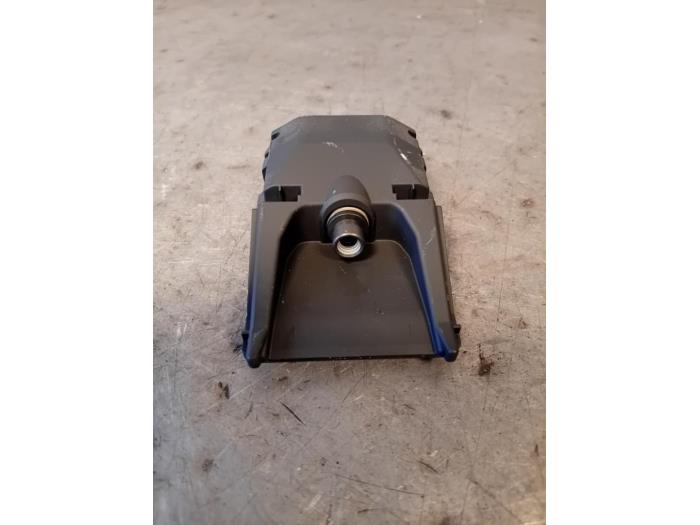 Gebruikte Camera module Kia Stonic (YB) 1.0i T-GDi 12V Prijs op aanvraag aangeboden door Autohandel-Smet Gebroeders NV