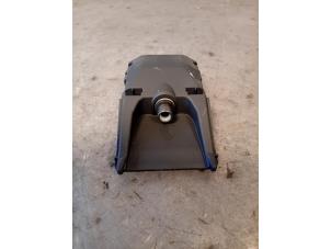 Gebruikte Camera module Kia Stonic (YB) 1.0i T-GDi 12V Prijs op aanvraag aangeboden door Autohandel-Smet Gebroeders NV