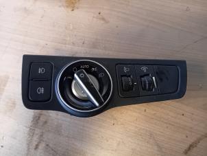 Gebruikte Schakelaar Licht Hyundai i40 (VFA) Prijs op aanvraag aangeboden door Autohandel-Smet Gebroeders NV