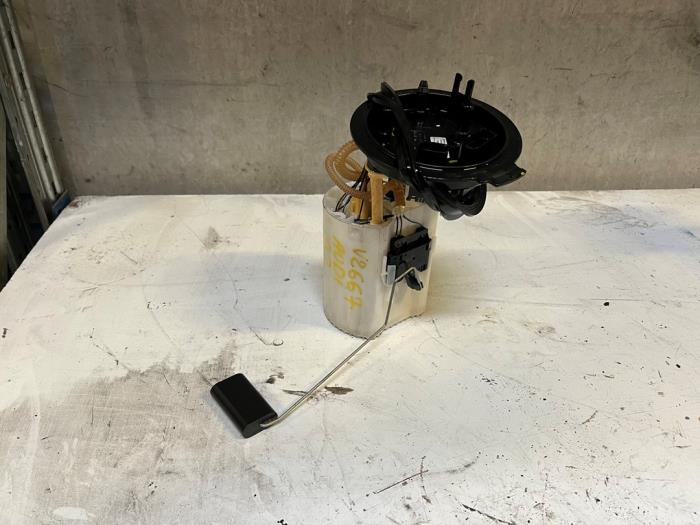 Gebruikte Tank element Pomp Audi Q2 (GAB/GAG) 1.6 30 TDI 16V Prijs op aanvraag aangeboden door Autohandel-Smet Gebroeders NV