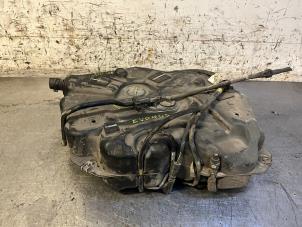 Gebruikte Adblue tank Landrover Range Rover Evoque (LVJ/LVS) 2.0 eD 150 16V Prijs op aanvraag aangeboden door Autohandel-Smet Gebroeders NV