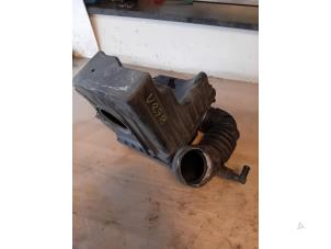 Gebruikte Luchtfilterhuis BMW Mini One/Cooper (R50) 1.6 16V One Prijs op aanvraag aangeboden door Autohandel-Smet Gebroeders NV