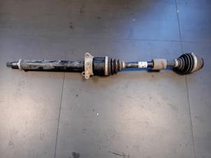 Gebruikte Aandrijfas rechts-voor BMW X1 (F48) sDrive 18i 1.5 12V TwinPower Turbo Prijs op aanvraag aangeboden door Autohandel-Smet Gebroeders NV