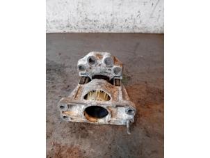 Gebruikte Motorsteun Ford Transit Custom 2.0 TDCi 16V Eco Blue 130 Prijs op aanvraag aangeboden door Autohandel-Smet Gebroeders NV