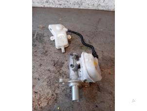 Gebruikte Hoofdremcilinder Ford Transit Custom 2.0 TDCi 16V Eco Blue 130 Prijs op aanvraag aangeboden door Autohandel-Smet Gebroeders NV