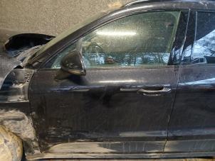 Gebruikte Deur 4Deurs links-voor Porsche Macan (95B) 3.0 S Diesel V6 24V Prijs op aanvraag aangeboden door Autohandel-Smet Gebroeders NV