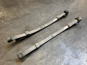 Gebruikte Bladveer achter Mercedes Sprinter 3,5t (907.6/910.6) 315 CDI 2.0 D RWD Prijs op aanvraag aangeboden door Autohandel-Smet Gebroeders NV