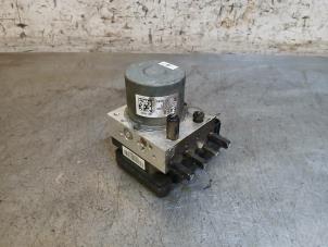 Gebruikte ABS Pomp Ssang Yong Korando 1.5 e-XGDi 16V 2WD Prijs op aanvraag aangeboden door Autohandel-Smet Gebroeders NV