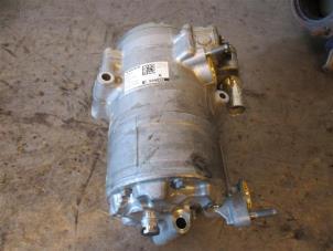 Gebruikte Aircopomp Volvo XC40 (XZ) 1.5 T4 Plug-in Hybrid 12V Prijs op aanvraag aangeboden door Autohandel-Smet Gebroeders NV