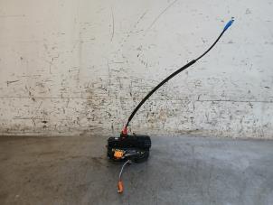 Gebruikte Deurslot Mechaniek 4Deurs links-voor Opel Zafira Tourer (P12) 1.4 Turbo 16V EcoFLEX Prijs op aanvraag aangeboden door Autohandel-Smet Gebroeders NV