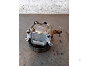 Gebruikte Stuurpomp Ford Focus 2 1.6 16V Prijs op aanvraag aangeboden door Autohandel-Smet Gebroeders NV