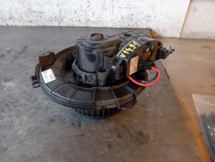 Gebruikte Chaufage Ventilatiemotor Mercedes Sprinter 5t (907.6) 311 CDI 2.1 D FWD Prijs op aanvraag aangeboden door Autohandel-Smet Gebroeders NV