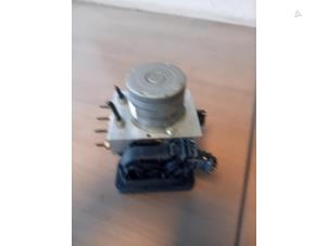 Gebruikte ABS Pomp Mercedes Sprinter 5t (907.6) 311 CDI 2.1 D FWD Prijs op aanvraag aangeboden door Autohandel-Smet Gebroeders NV