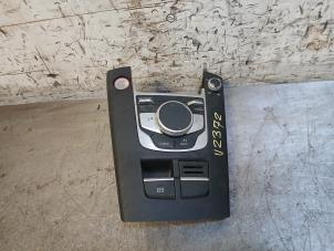 Gebruikte Middenconsoles Audi RS 3 Limousine (8VS/8VM) 2.5 TFSI 20V Quattro Prijs op aanvraag aangeboden door Autohandel-Smet Gebroeders NV