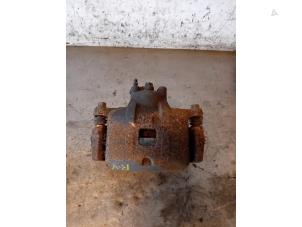 Gebruikte Remklauw (Tang) rechts-voor Chrysler Sebring (JR) 2.0 16V Prijs op aanvraag aangeboden door Autohandel-Smet Gebroeders NV