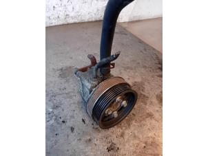 Gebruikte Pomp Servo Volvo XC60 I (DZ) 2.4 D3 20V Prijs op aanvraag aangeboden door Autohandel-Smet Gebroeders NV