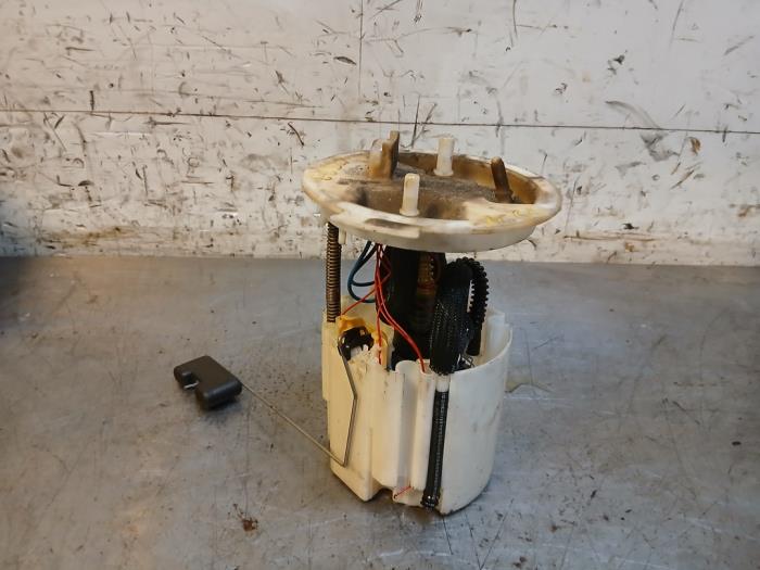 Gebruikte Tank element Pomp Volvo XC60 I (DZ) 2.0 DRIVe 20V Prijs op aanvraag aangeboden door Autohandel-Smet Gebroeders NV