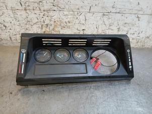 Gebruikte Kilometerteller KM Landrover Defender I 2.5 TD5 Prijs op aanvraag aangeboden door Autohandel-Smet Gebroeders NV