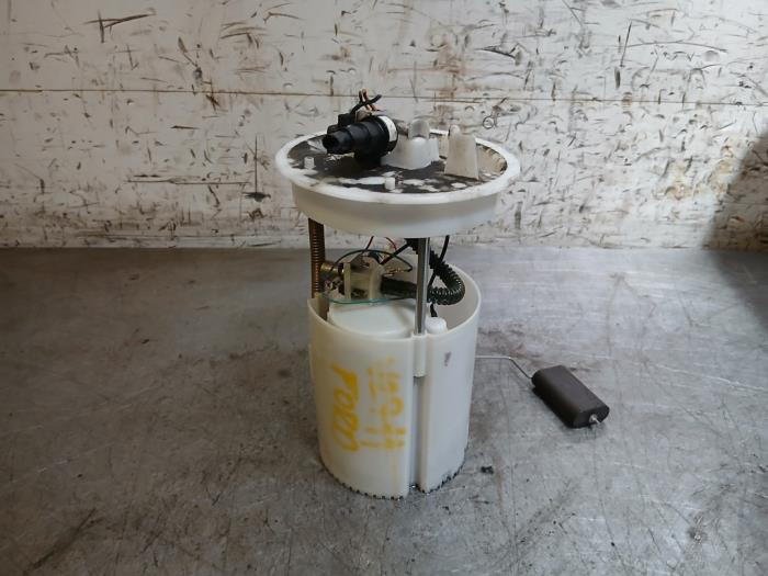 Gebruikte Tank element Pomp Ford Focus 3 1.0 Ti-VCT EcoBoost 12V 125 Prijs op aanvraag aangeboden door Autohandel-Smet Gebroeders NV