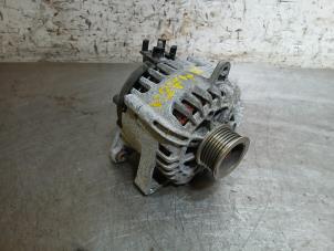 Gebruikte Dynamo Opel Astra K 1.5 CDTi 122 12V Prijs op aanvraag aangeboden door Autohandel-Smet Gebroeders NV