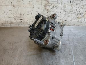 Gebruikte Dynamo Volkswagen Tiguan (5N1/2) 2.0 TDI 16V Blue Motion Prijs op aanvraag aangeboden door Autohandel-Smet Gebroeders NV