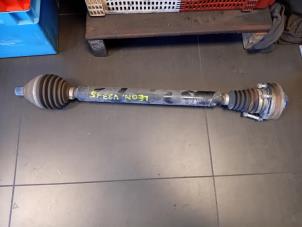 Gebruikte Cardanas rechts-voor (VWA) Seat Leon ST (5FF) 1.8 TSI Ecomotive 16V Prijs op aanvraag aangeboden door Autohandel-Smet Gebroeders NV