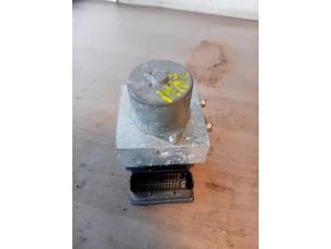 Gebruikte ABS Pomp Mini Coupe (R58) 1.6 16V Cooper Prijs op aanvraag aangeboden door Autohandel-Smet Gebroeders NV