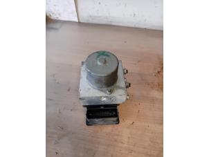 Gebruikte ABS Pomp Ford S-Max (GBW) 1.8 TDCi 16V Prijs op aanvraag aangeboden door Autohandel-Smet Gebroeders NV