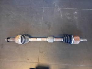 Gebruikte Cardanas links-voor (VWA) Hyundai i30 (PDEB5/PDEBB/PDEBD/PDEBE) 1.0 T-GDI 12V Prijs op aanvraag aangeboden door Autohandel-Smet Gebroeders NV