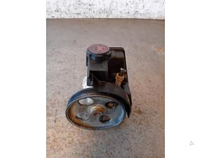 Gebruikte Stuurpomp Peugeot 206 CC (2D) 1.6 16V Prijs op aanvraag aangeboden door Autohandel-Smet Gebroeders NV