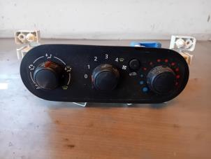 Gebruikte Airco bedieningspaneel Renault Trafic (1FL/2FL/3FL/4FL) 1.6 dCi 120 Twin Turbo Prijs op aanvraag aangeboden door Autohandel-Smet Gebroeders NV