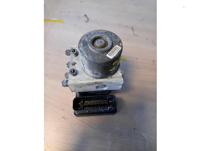 Gebruikte ABS Pomp Peugeot 206 CC (2D) 1.6 16V Prijs op aanvraag aangeboden door Autohandel-Smet Gebroeders NV