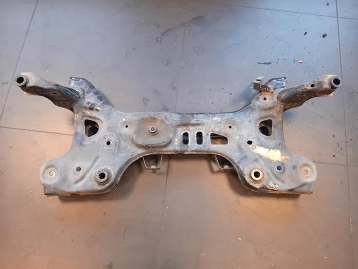 Gebruikte Subframe Seat Arona (KJX) 1.6 TDI 95 Prijs op aanvraag aangeboden door Autohandel-Smet Gebroeders NV